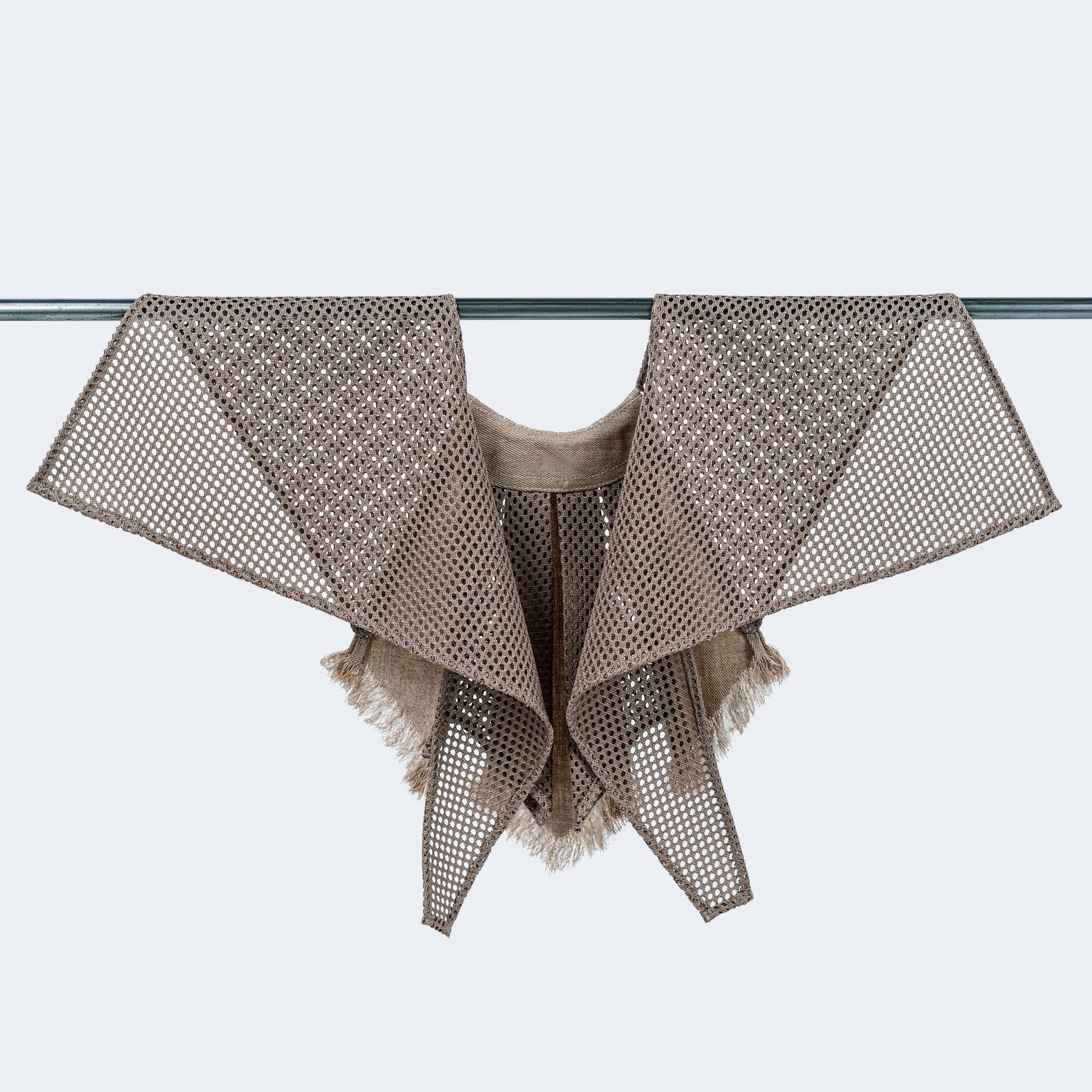 Back view showing sand mesh and canvas details